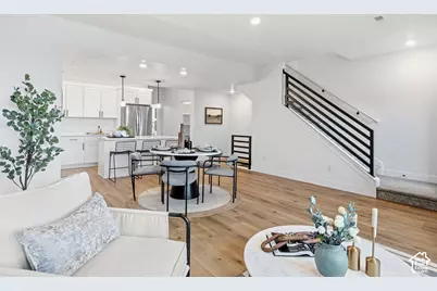 140 E Chambord Ct S, Sandy, UT 84070 - Photo 7