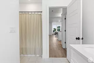 140 E Chambord Ct S, Sandy, UT 84070 - Photo 27