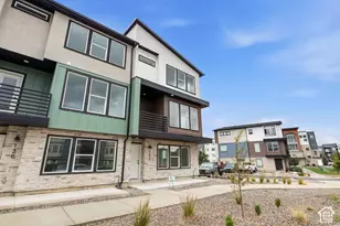 132 E Chambord Ct S, Sandy, UT 84070 - Photo 33