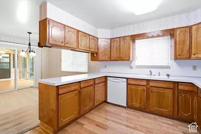 806 S 850 E, Bountiful, UT 84010 - Photo 5