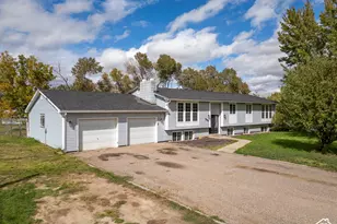330 W 2000 N, Vernal, UT 84078 - Photo 3