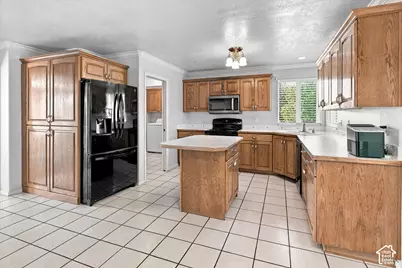 1322 W 3750 N, Pleasant View, UT 84414 - Photo 5