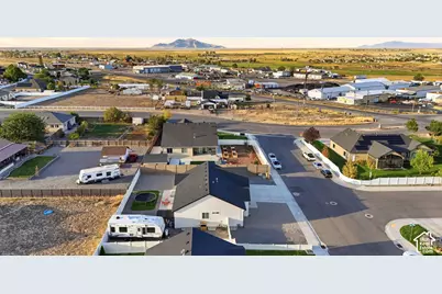 73 N Kent W, Grantsville, UT 84029 - Photo 45