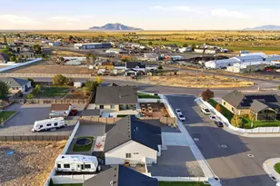 73 N Kent W, Grantsville, UT 84029 - Photo 45
