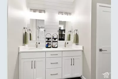 6357 W Lake Ave, South Jordan, UT 84009 - Photo 17