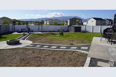 1686 E Meadowlark Dr, Eagle Mountain, UT 84005 - Photo 9
