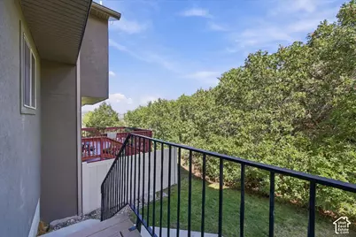 10528 N Sage Vista Ln, Cedar Hills, UT 84062 - Photo 29