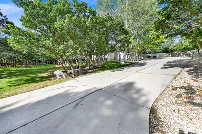 366 S Scenic Dr, Alpine, UT 84004 - Photo 41