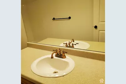 15001 S Eagle Crest Dr E, Draper (UT Cnty), UT 84020 - Photo 9
