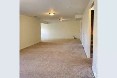 15001 S Eagle Crest Dr E, Draper (UT Cnty), UT 84020 - Photo 13