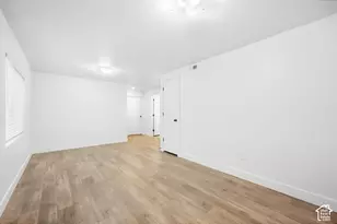 153 E Rochefort Ct S, Sandy, UT 84070 - Photo 27