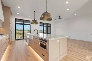 1642 E Center Pointe Dr, Lehi, UT 84043 - Photo 9