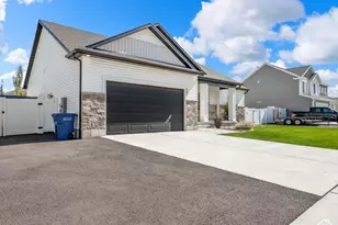 561 S 655 E, Hyrum, UT 84319 - Photo 3