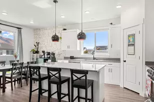 561 S 655 E, Hyrum, UT 84319 - Photo 9