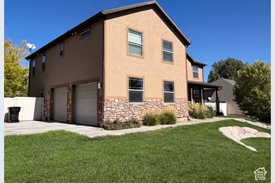 894 W Lagoon St N, Roosevelt, UT 84066 - Photo 3