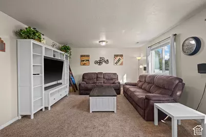 9643 S 3065 W, South Jordan, UT 84095 - Photo 7