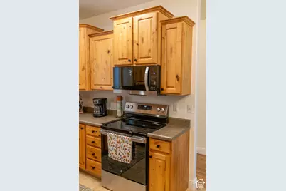 2542 W Mont Sur Dr, Riverton, UT 84065 - Photo 15
