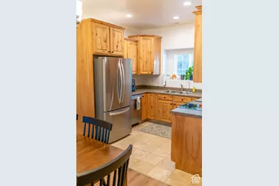 2542 W Mont Sur Dr, Riverton, UT 84065 - Photo 11