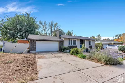 892 E Bear Canyon Rd S, Sandy, UT 84094 - Photo 3