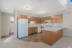 2983 W Sussex Pl, West Valley, UT 84119 - Photo 13
