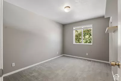 149 E Shadowbrook Ln, Kaysville, UT 84037 - Photo 19