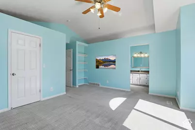 149 E Shadowbrook Ln, Kaysville, UT 84037 - Photo 15