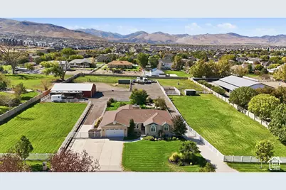 14138 S Pheasant Hollow Ln, Bluffdale, UT 84065 - Photo 7