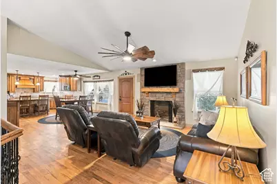 14138 S Pheasant Hollow Ln, Bluffdale, UT 84065 - Photo 15