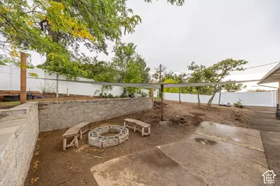 970 E 2050 S, Bountiful, UT 84010 - Photo 25