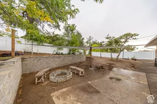 970 E 2050 S, Bountiful, UT 84010 - Photo 25
