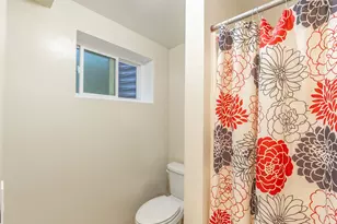 970 E 2050 S, Bountiful, UT 84010 - Photo 21