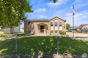5051 Midland Dr, Roy, UT 84067 - Photo 3