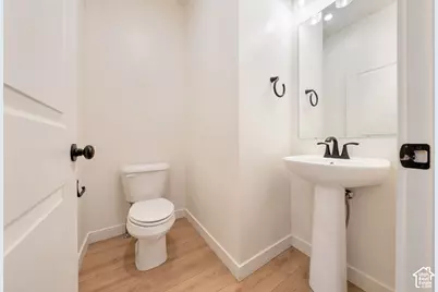 9340 N Vernham Ln, Eagle Mountain, UT 84005 - Photo 7