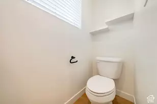 9340 N Vernham Ln, Eagle Mountain, UT 84005 - Photo 11