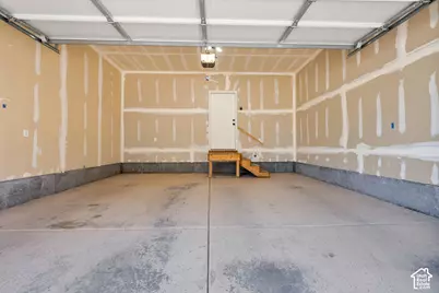 9340 N Vernham Ln, Eagle Mountain, UT 84005 - Photo 25