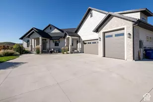 6127 N Lariat Ln, Mountain Green, UT 84050 - Photo 3