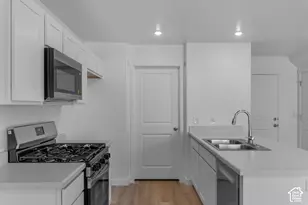 1662 N Copper Cyn Dr, Tooele, UT 84074 - Photo 5