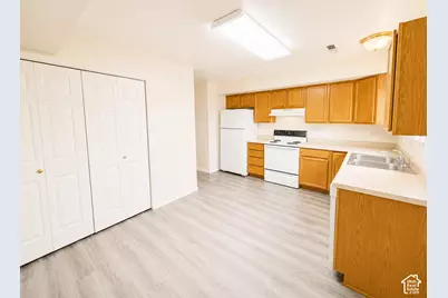 1100 E 1525 S #104, Clearfield, UT 84015 - Photo 3