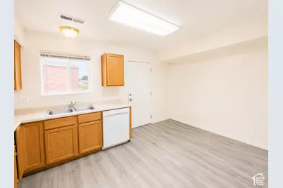 1100 E 1525 S #104, Clearfield, UT 84015 - Photo 5