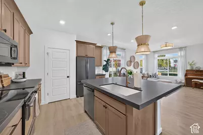 126 E Geyser Ct, Saratoga Springs, UT 84045 - Photo 15