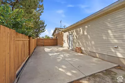 7061 S 2980 W, West Jordan, UT 84084 - Photo 7