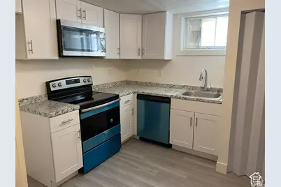 230 N 3rd St, Tooele, UT 84074 - Photo 11
