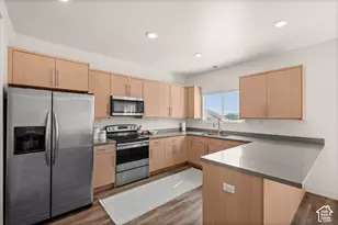 142 W Harvest Ln, Saratoga Springs, UT 84045 - Photo 9
