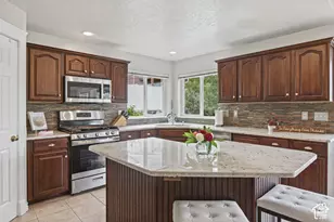 348 S Elk Ridge Dr, Elk Ridge, UT 84651 - Photo 21
