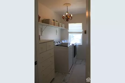 893 N 2125 W, Layton, UT 84041 - Photo 31