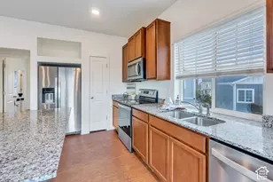 4349 W Bromwell Ct, Lehi, UT 84048 - Photo 7