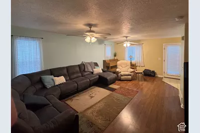 7598 N Park St, Eagle Mountain, UT 84005 - Photo 3