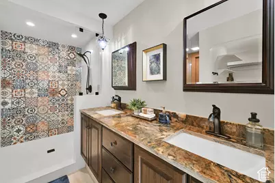 1095 S Oak Hills Way E, Salt Lake City, UT 84108 - Photo 33
