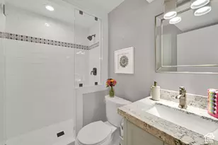 1095 S Oak Hills Way E, Salt Lake City, UT 84108 - Photo 41