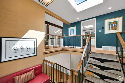 1095 S Oak Hills Way E, Salt Lake City, UT 84108 - Photo 11